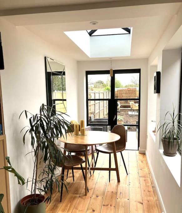 Our Beautifully Renovated Home Chichester Extérieur photo