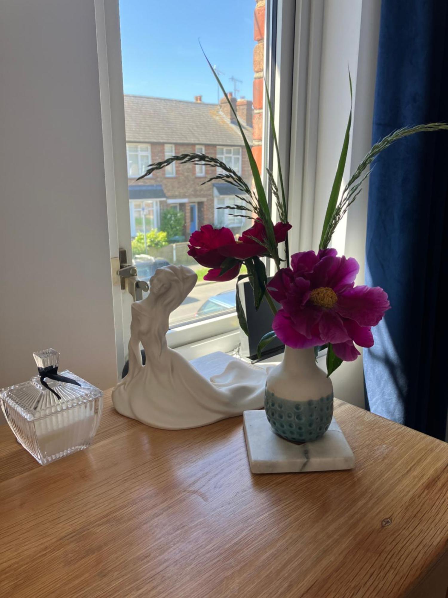 Our Beautifully Renovated Home Chichester Extérieur photo